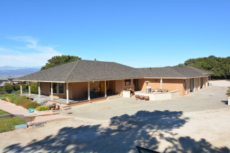 Dimensional fiberglass asphalt shingle roof